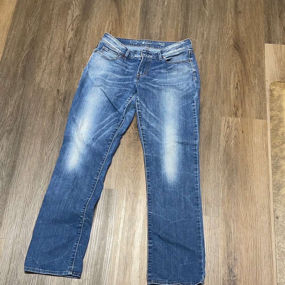 Levi’s modern rise, size W29 L32
